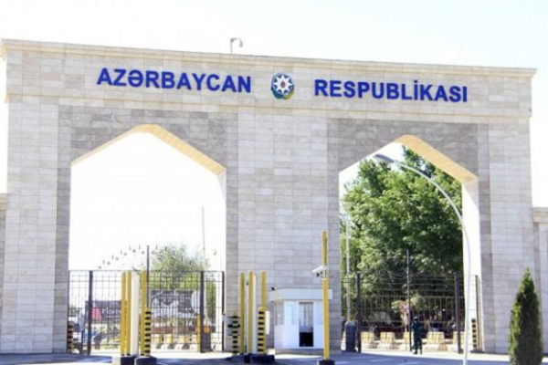 Avtobus, minik avtomobilləri və sərnişinlərinin Azərbaycana giriş qaydası müəyyənləşib
